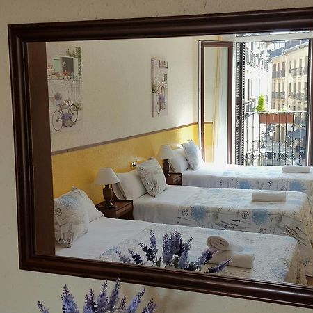 Pension Ibai San Sebastián Exteriör bild
