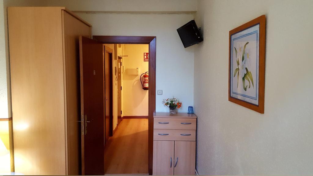 Pension Ibai San Sebastián Exteriör bild